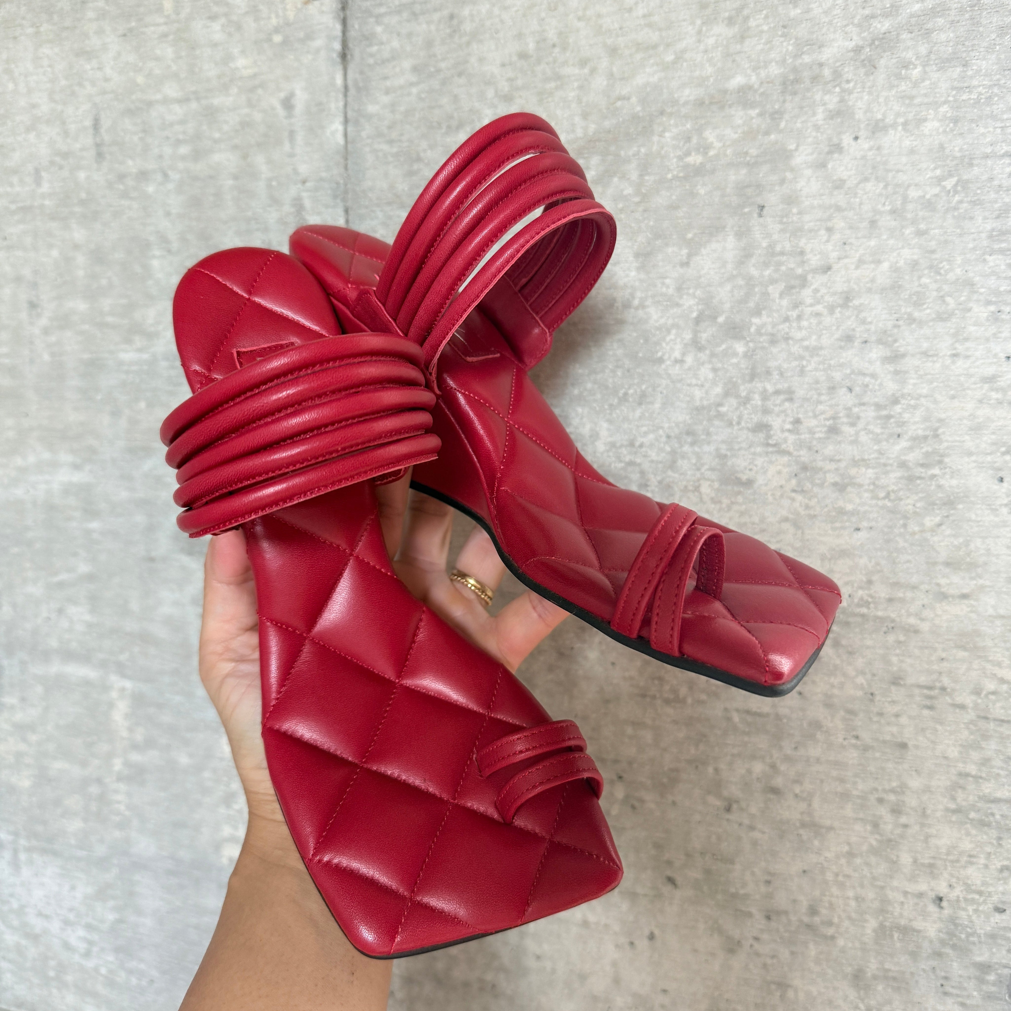 The Fitting Salon at CADUNE MARCHE