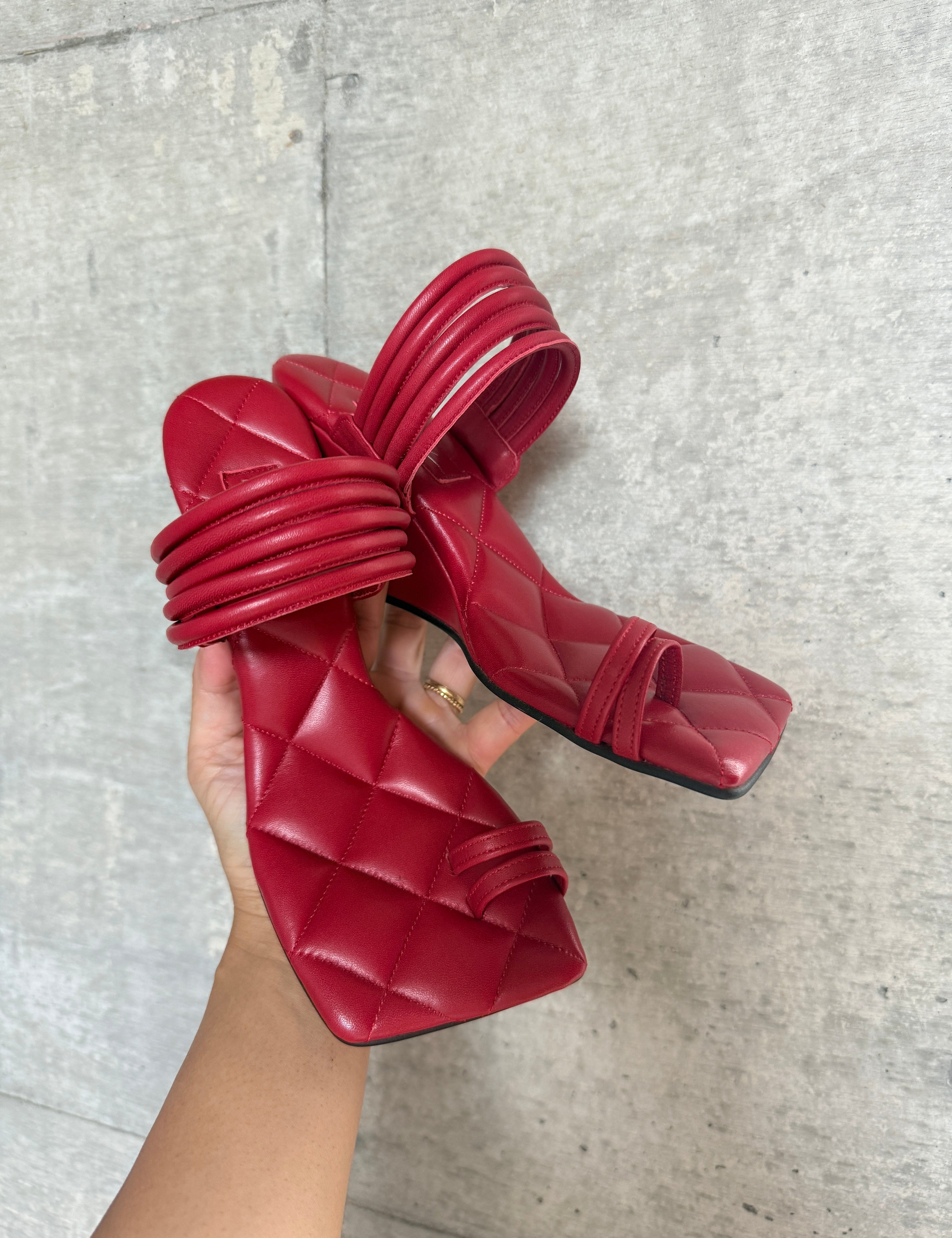 The Fitting Salon at CADUNE MARCHE